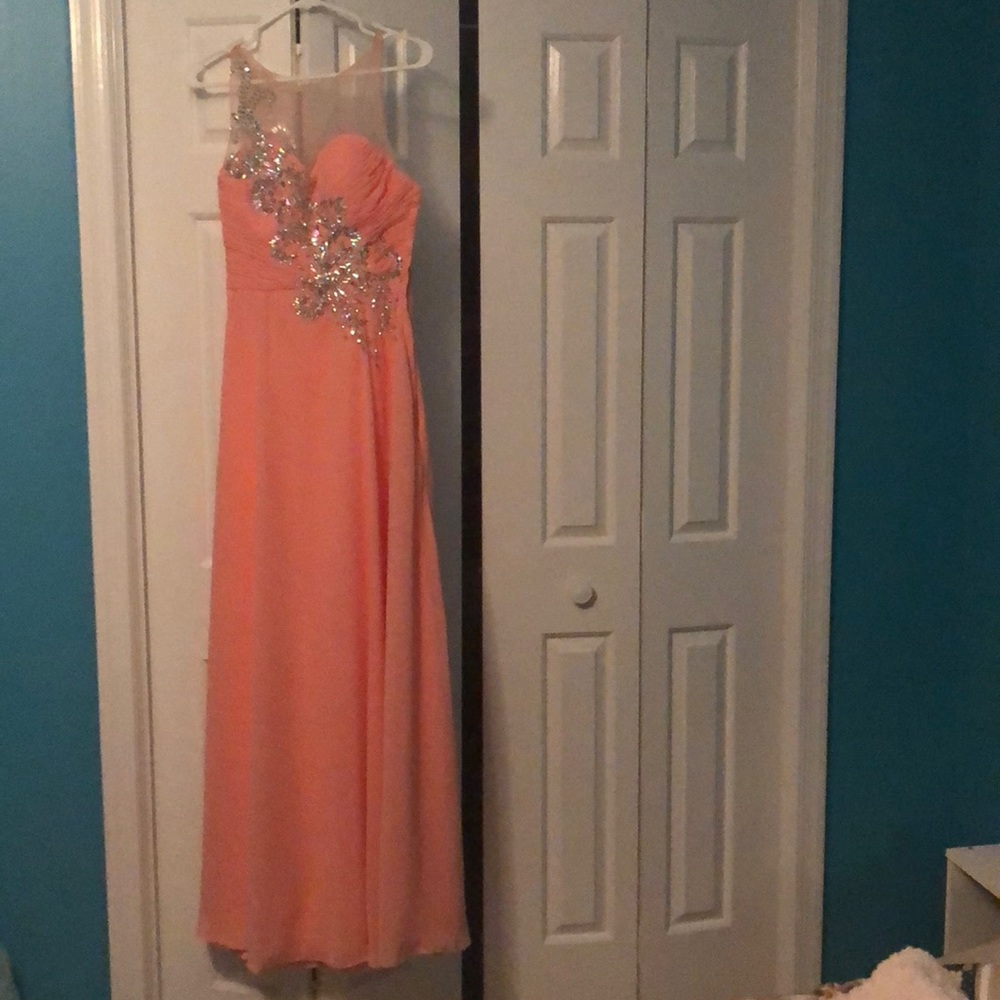 Prom dress - Picture 5 of 6